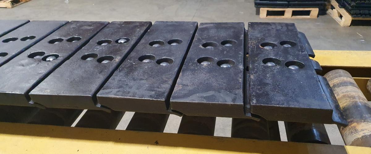 Flat track steel shoe for sale hotsell
